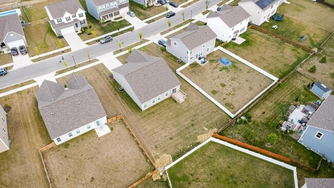 Building Photo - 468 Rochdale Run