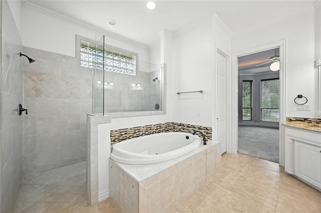 Building Photo - 959 Roxbury Way