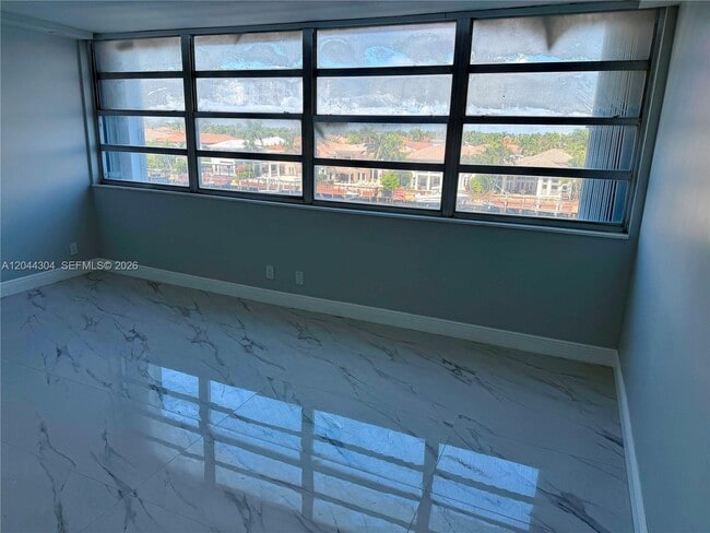 Building Photo - 1400 S Ocean Dr