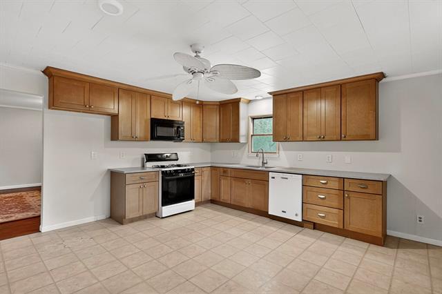 Building Photo - 6585 Co Rd 179