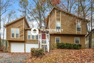 Building Photo - 4 Bedroom Pet-Friendly Home in Acworth, GA with Main Street Renewal