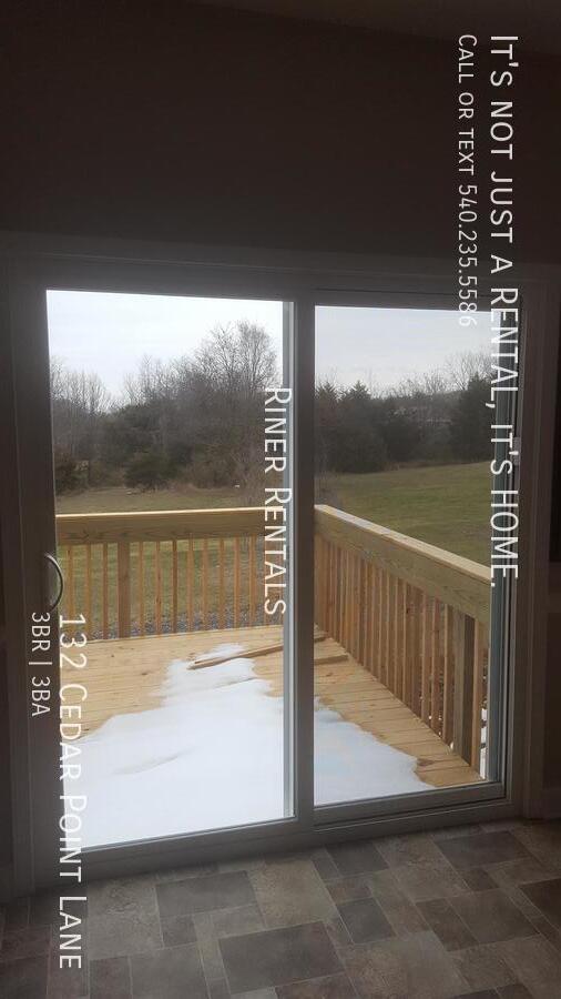 Building Photo - 132 Cedar Point Ln