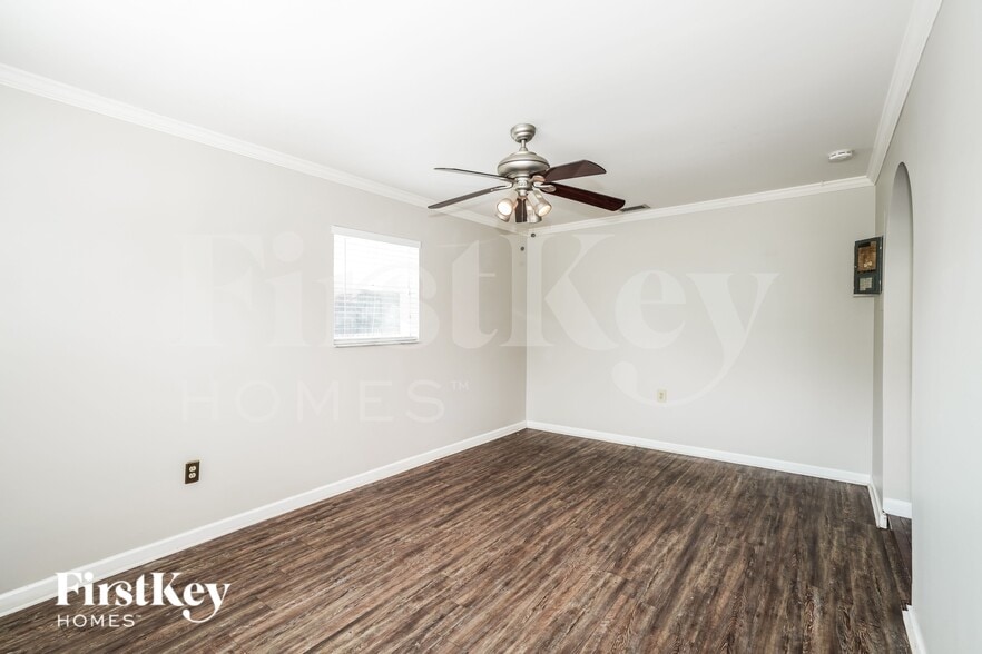 Building Photo - 6807 S Cortez Ave