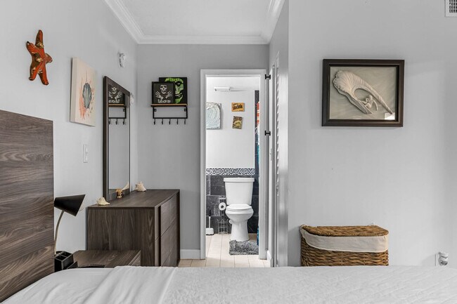 Building Photo - 1277 S Orlando Ave