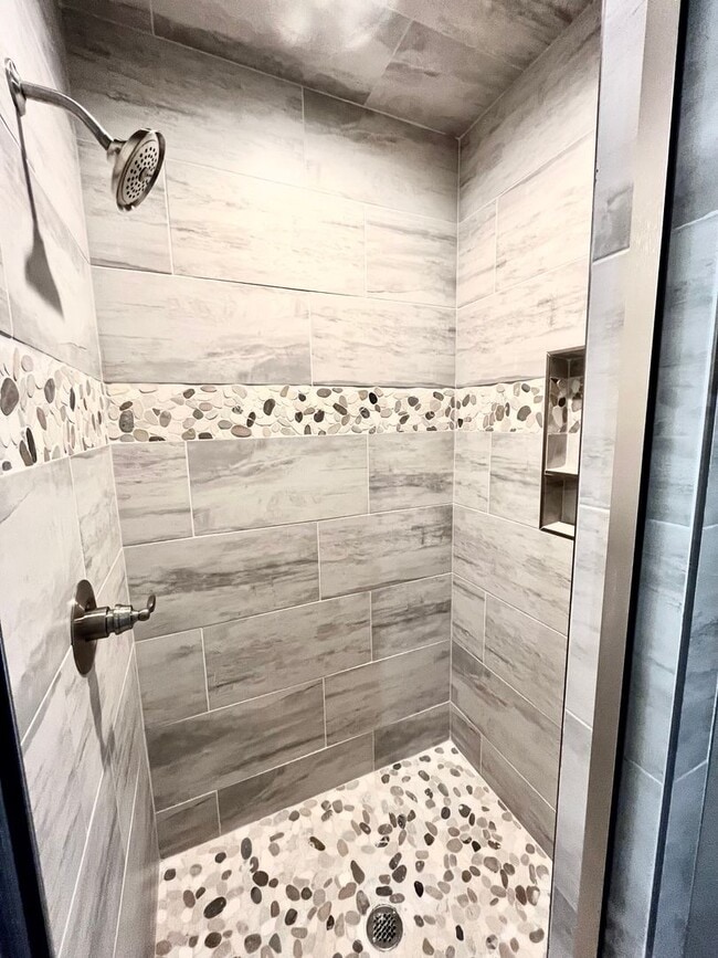 Building Photo - 4bed 2 bath - Frenship ISD