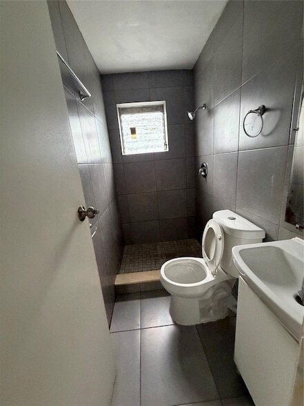 Building Photo - 515 N D St