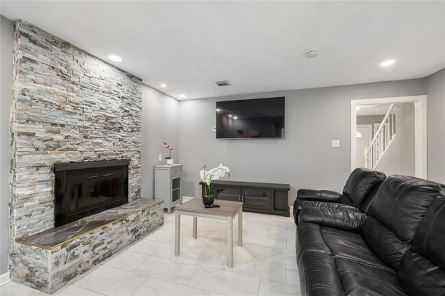 Building Photo - 11714 Fallwood Dr