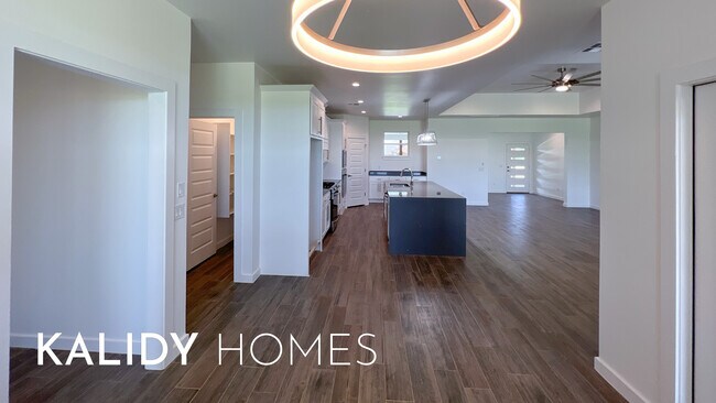 Building Photo - 20400 Antler Farms Dr
