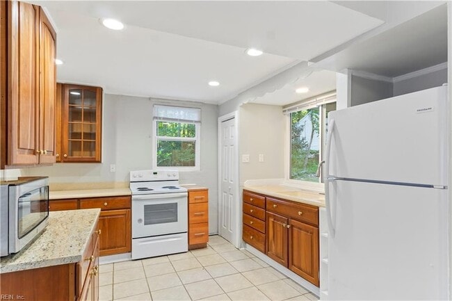 Building Photo - 108 Cooley Rd