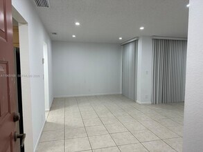 Building Photo - 2428 NW 49th Terrace