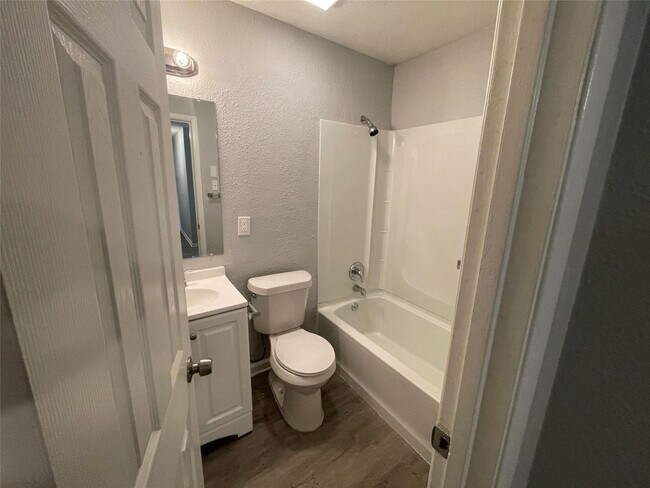 Building Photo - 3 BR/2.5BA | Newly Renovated Single Family Home | 1-Car Covered Parking | Gated backyard