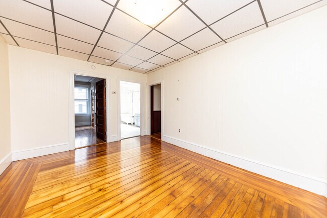 Building Photo - 507 President Ave