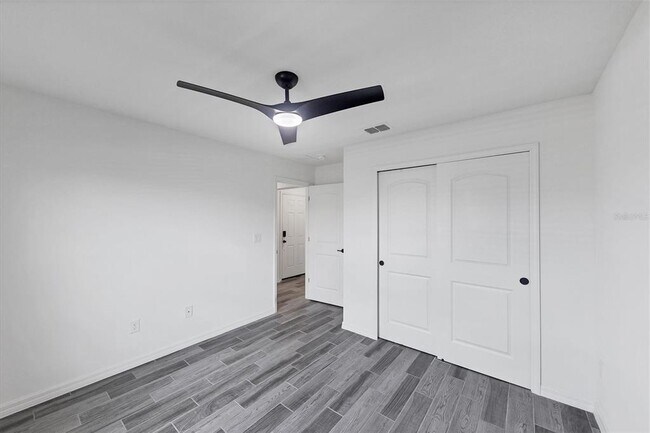 Building Photo - 7335 34th Ct E