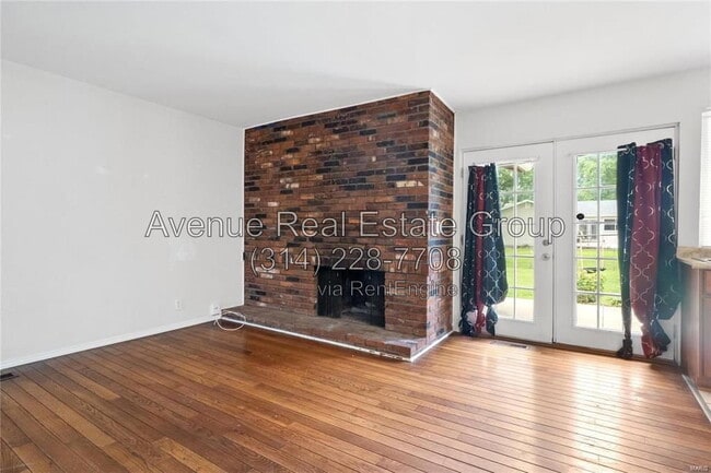Building Photo - 3726 Briargrove Dr