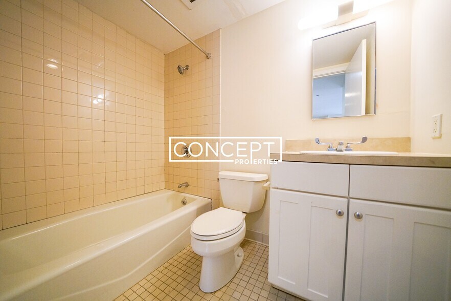 Building Photo - 40 Boylston St