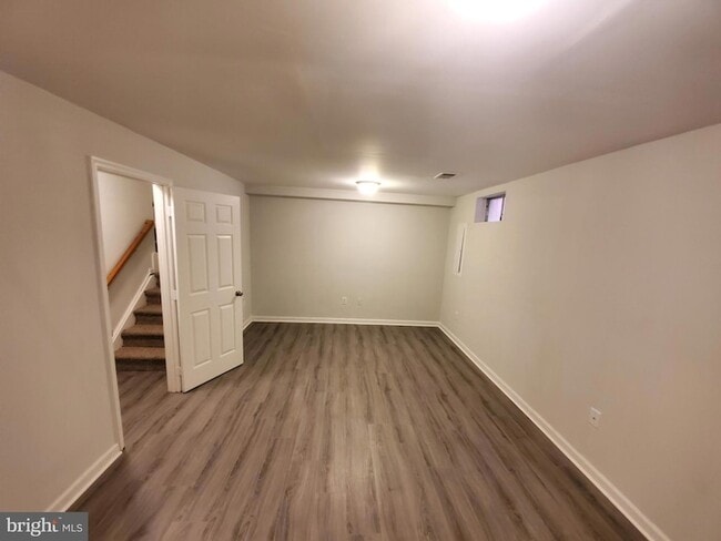 Building Photo - 3344 Vineland Pl