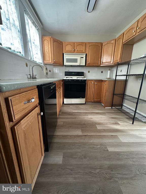 Building Photo - 2419 Hollis Rd