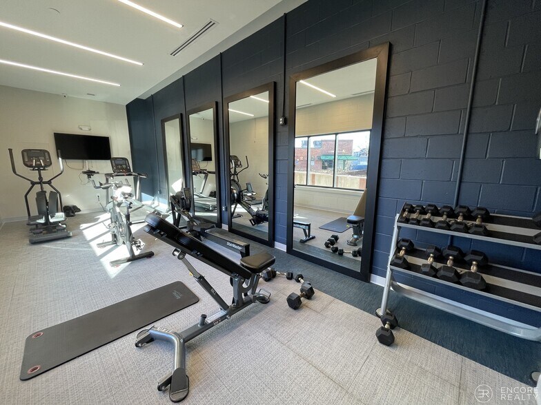 Building Photo - 455 Harvard St