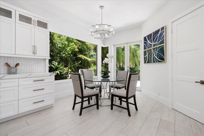 Building Photo - 2313 Golf Brook Dr