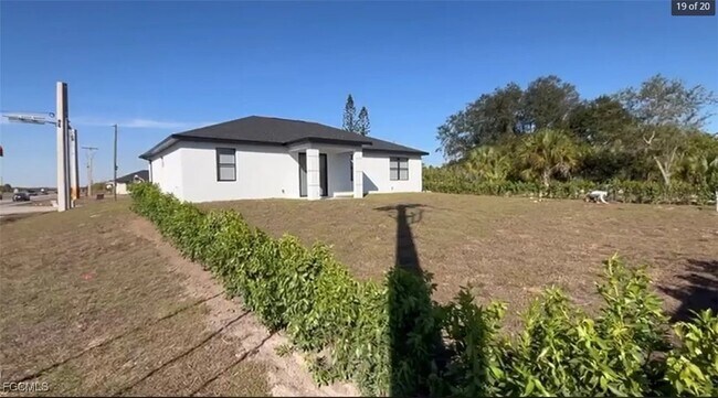 Building Photo - 3327 12th St W