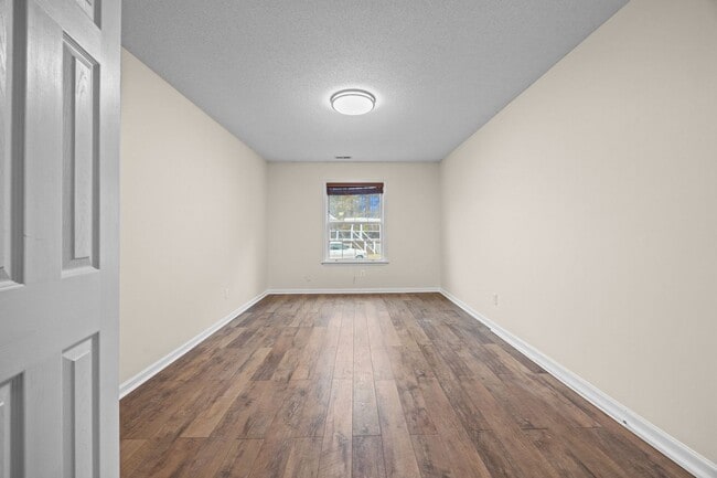 Building Photo - Welcome to Brookstone!