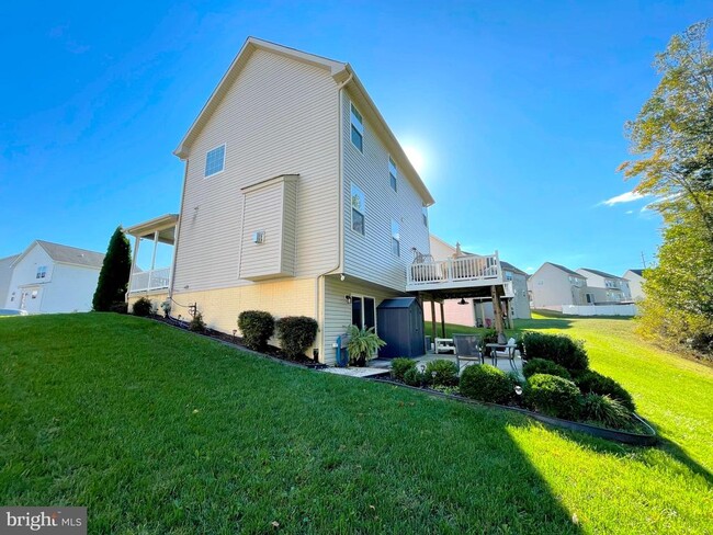 Building Photo - 519 Gate Dancer Ct