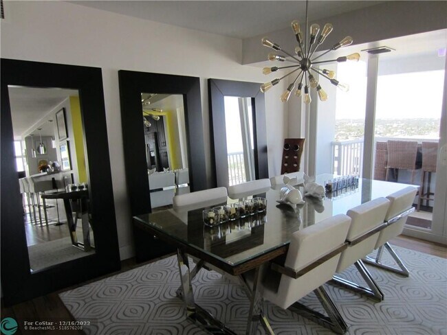 Building Photo - 1370 S Ocean Blvd