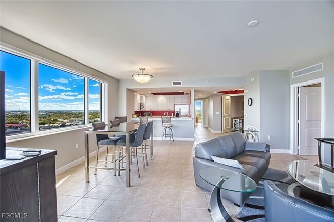 Building Photo - 2090 W First St