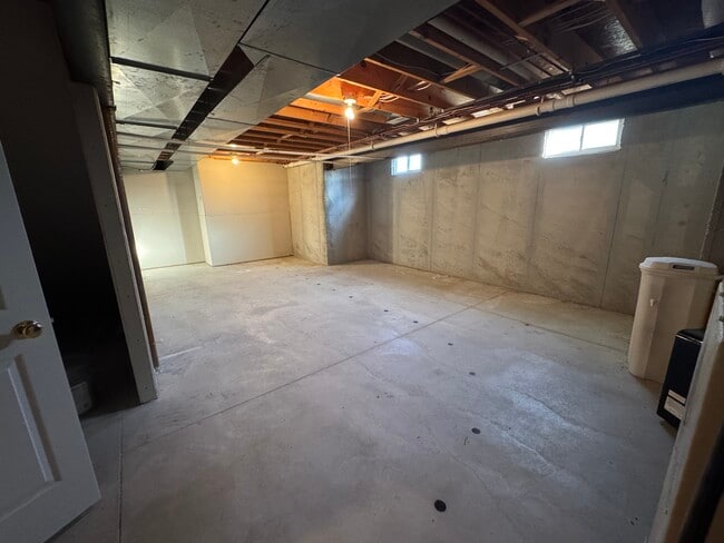 Building Photo - 2524 N Buckingham Rd