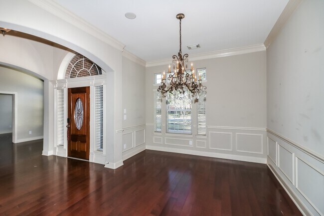 Building Photo - 2718 Van Gogh Ln