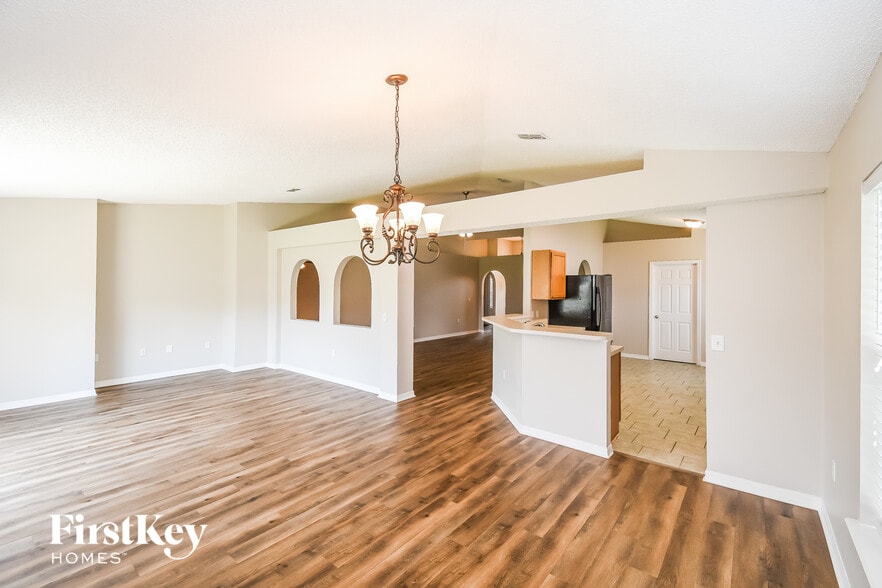 Building Photo - 1873 Penzance Pkwy