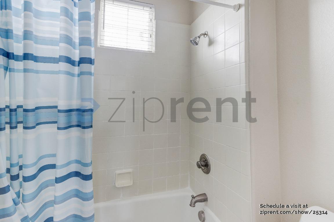 Building Photo - 4632 Hutchinson Ln