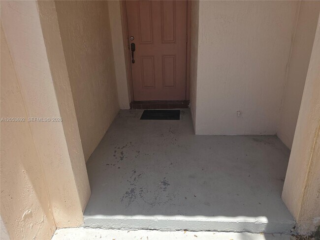 Building Photo - 14241 SW 151st Ave