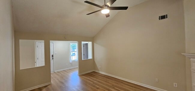 Building Photo - 3522 Barker Dr