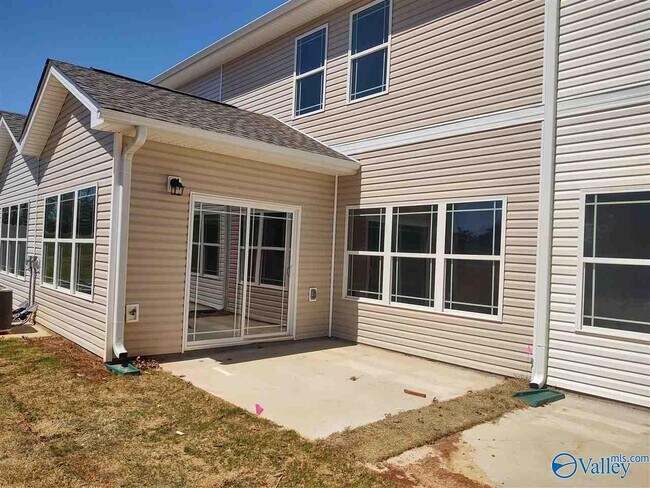 Building Photo - 109 Woodsbrook Pl SW
