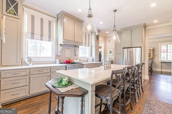 Building Photo - 1878 Cambridge Ave