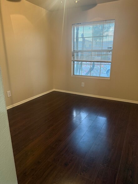 Building Photo - 2601 W Camino del Medrano