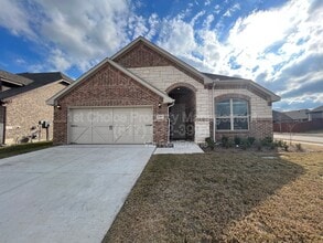Building Photo - 14869 Nightmist Rd
