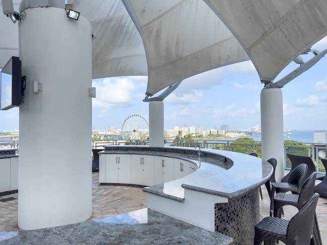 Building Photo - 235 NE 2nd St