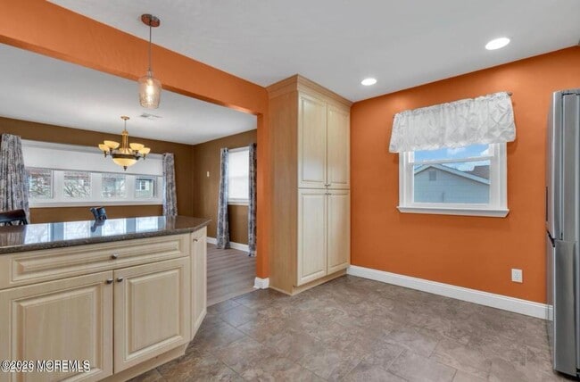 Building Photo - 2317 South St