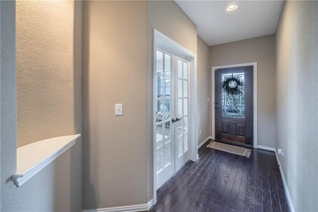 Building Photo - 273 Everglade Dr