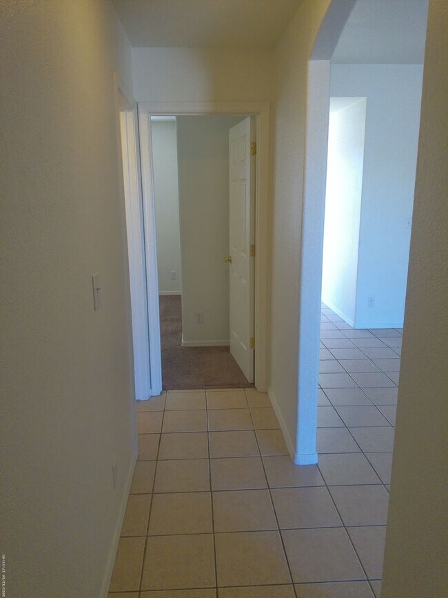 Building Photo - SA830