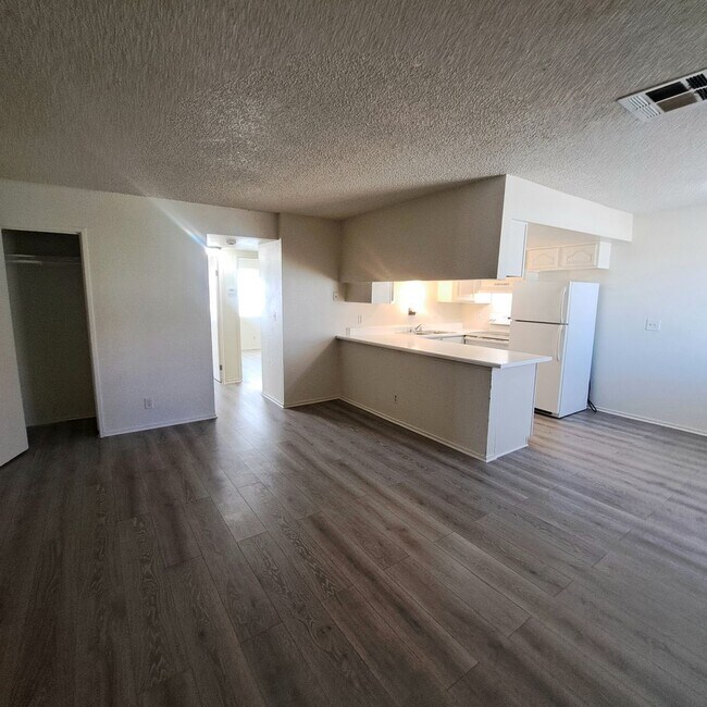 Building Photo - 156 Judy Ln