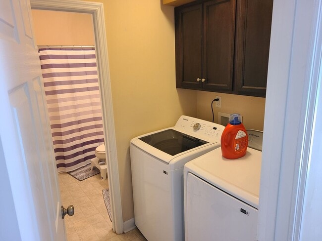 Building Photo - 2 bedroom, 2 bath unfurnished home - Pine Ridge Community - Holly Ridge