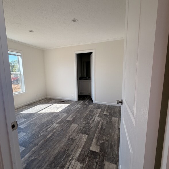 Building Photo - 251 Old Country Rd