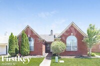 Building Photo - 1112 Sunstar Dr
