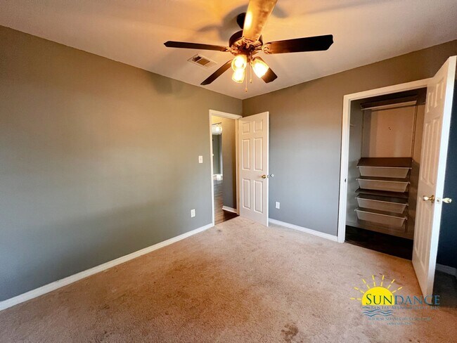 Building Photo - Elegant 3 Bedroom Home with Solar Panels!-...
