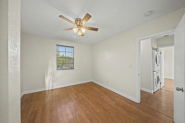 Building Photo - 5789 Woodland Point Dr