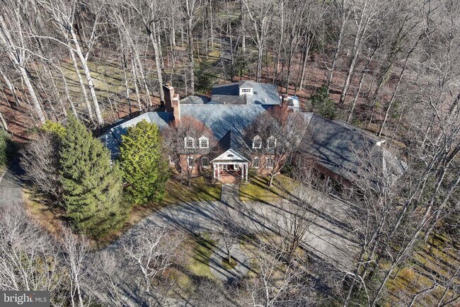 Building Photo - 8541 Old Dominion Dr