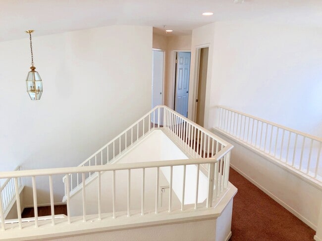 Building Photo - Mission Grove Gated Community